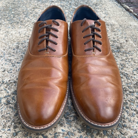 Cognac Steve Madden Plain Toe Oxford - Picture 2 of 11